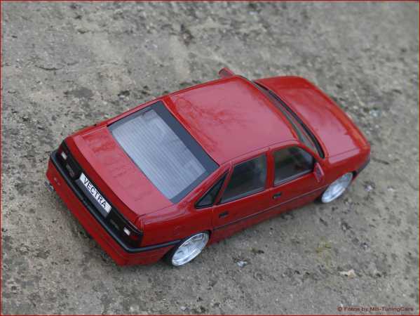 1:18 Opel Vectra A 2000 16V Bj.90 + Brock B1 Alufelgen